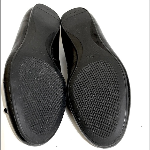 Coach ‘Lara’ Charm and Bow Detail Leather Ballet Flats Size 7.5M - Picture 9 of 15